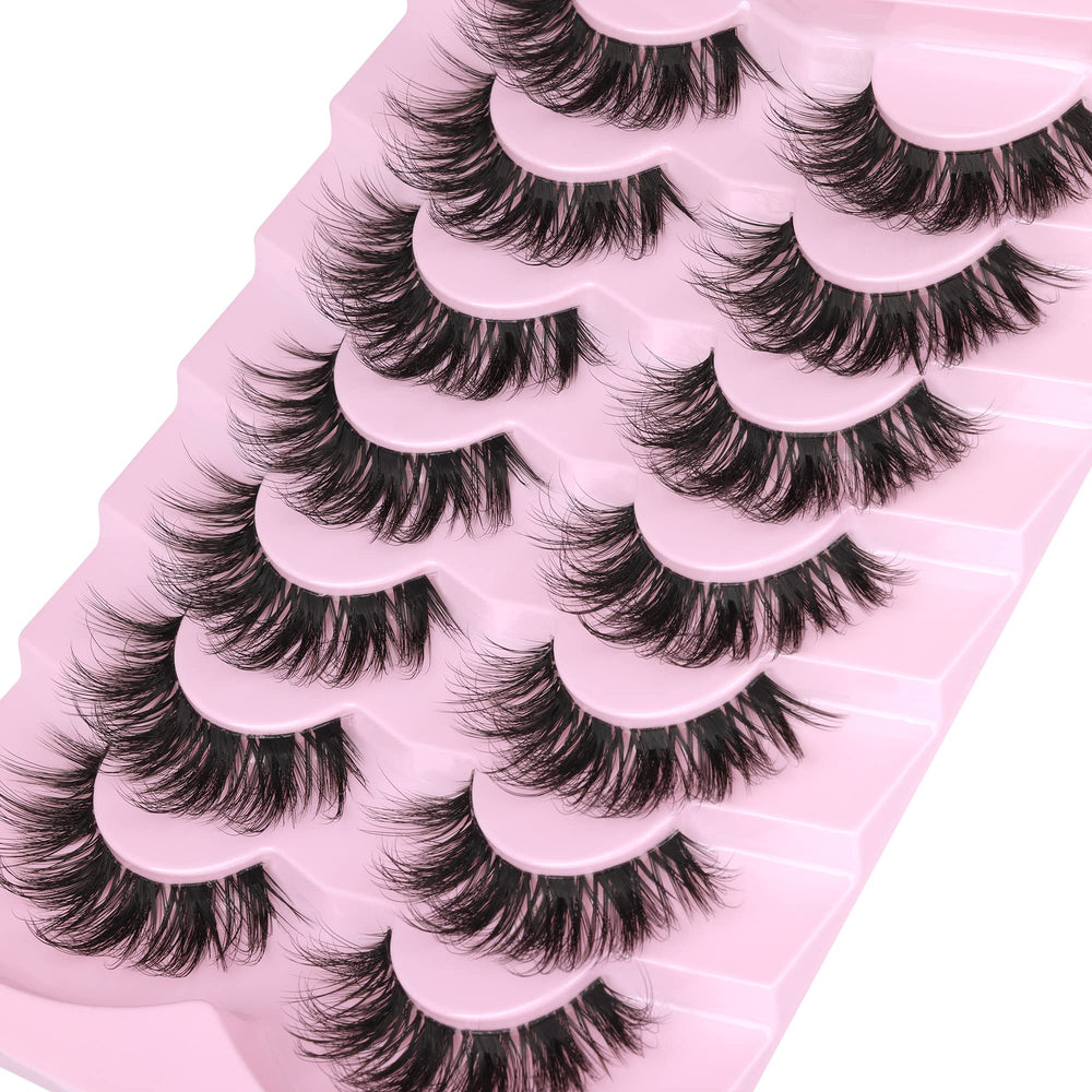 Kiromiro cat-eye design lashes widen eyes subtly.