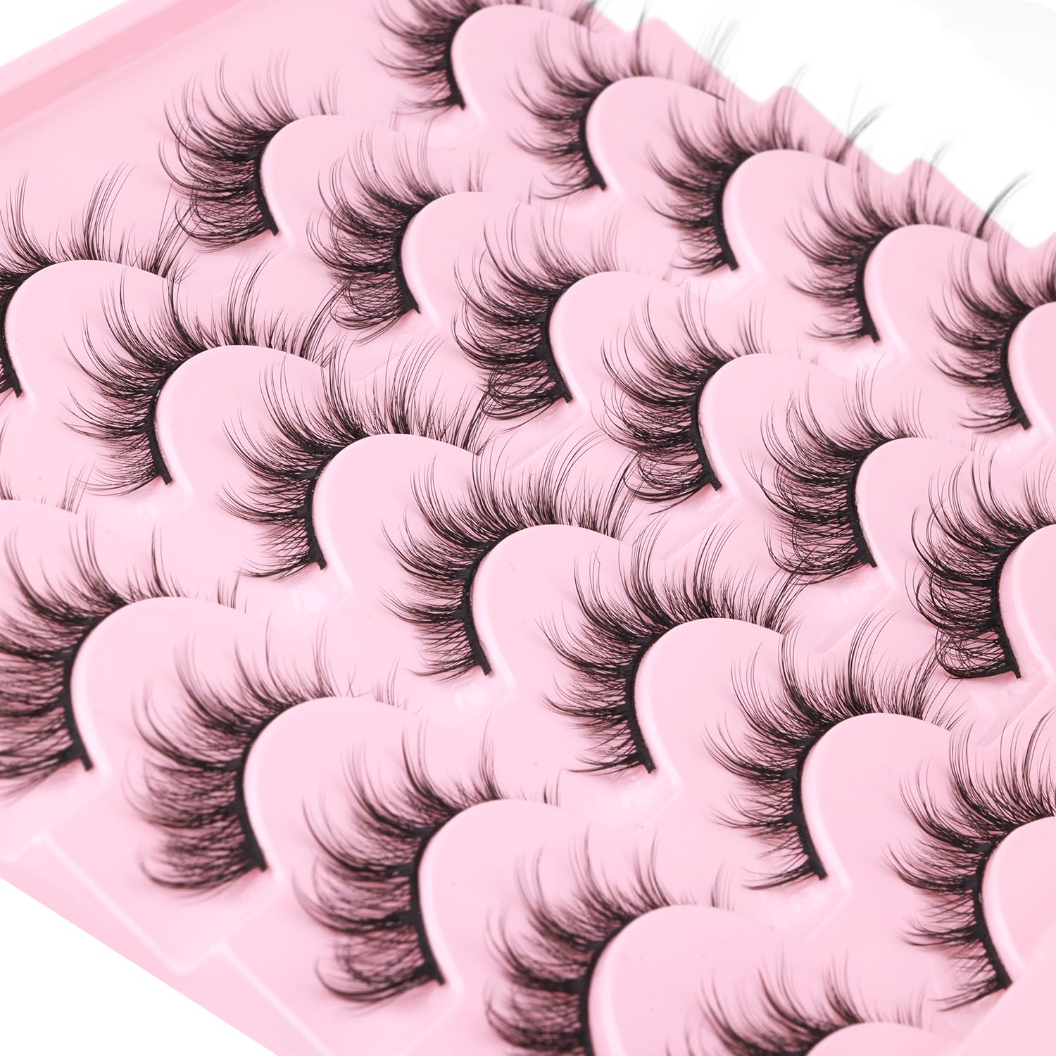 Kiromiro 3D volume lashes deliver lightweight drama for almost any look.