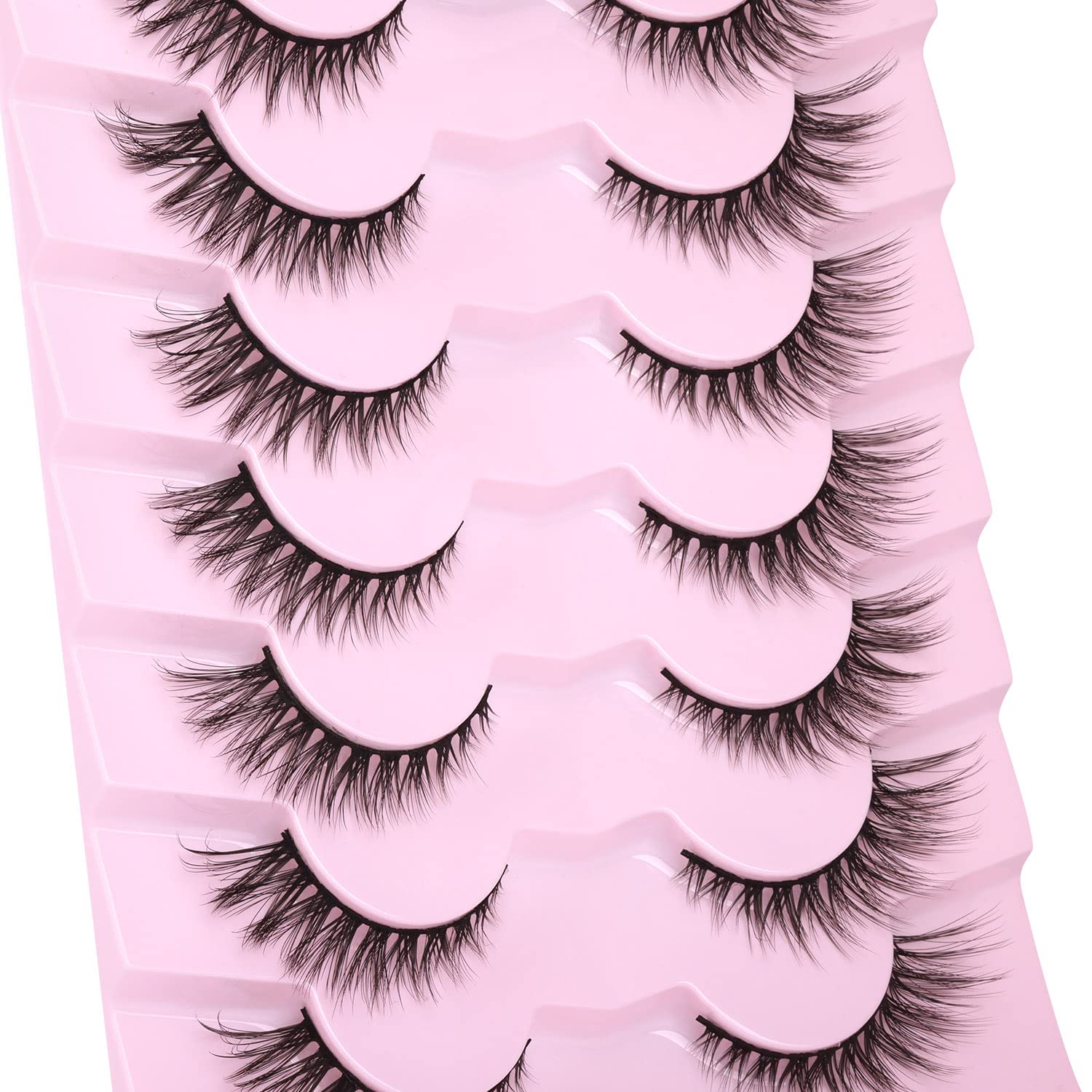 Kiromiro Lashes beginner-friendly application for easy styling.