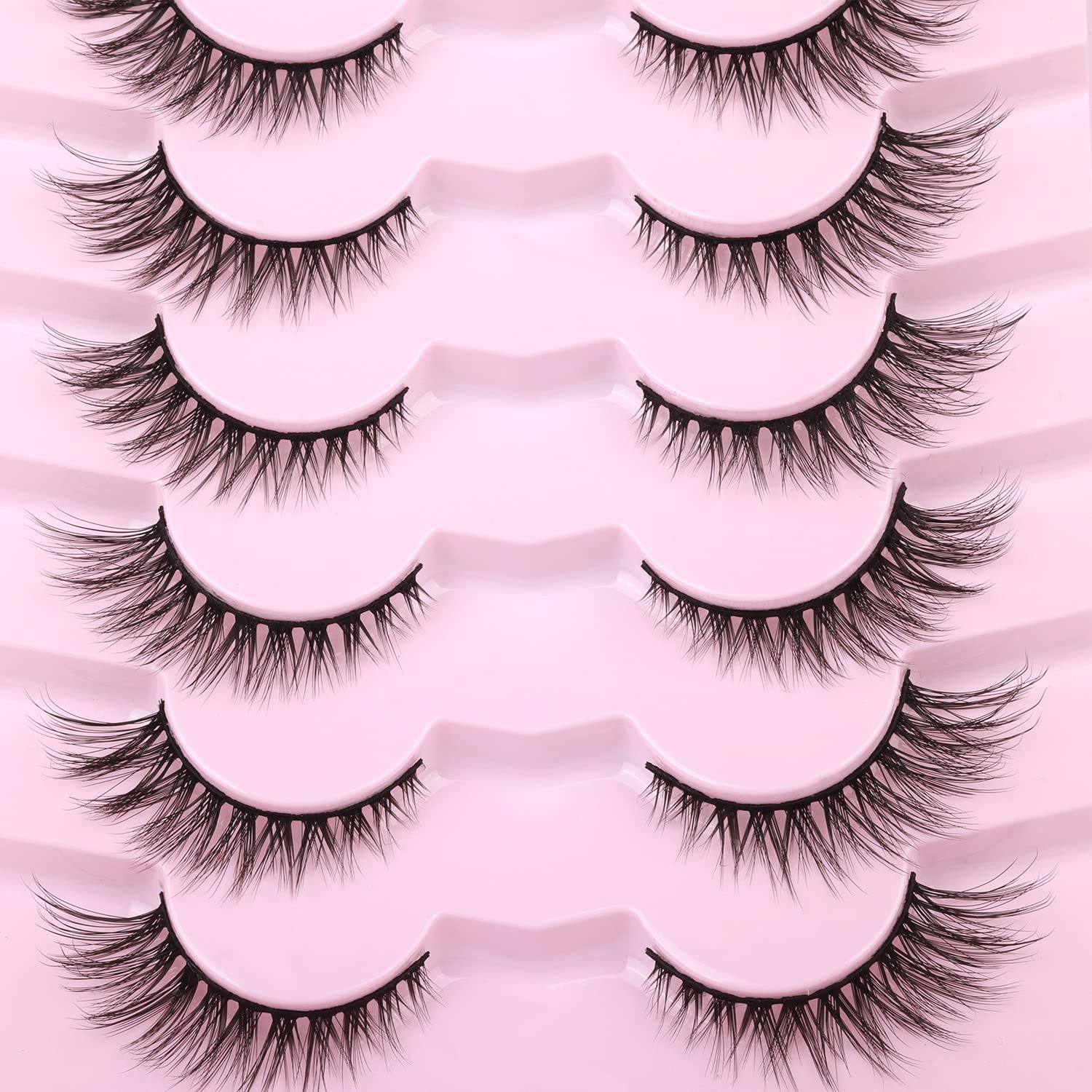 Kiromiro Lashes faux mink fiber delivers wispy, durable volume.