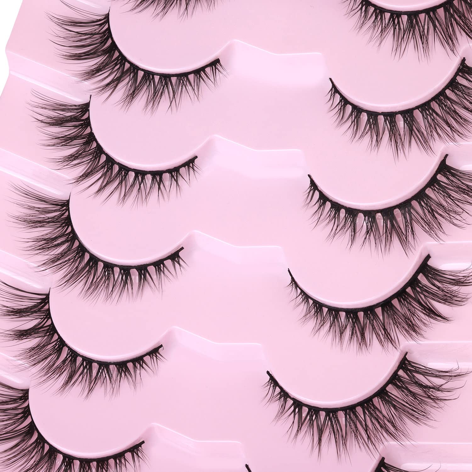 Kiromiro Lashes natural look band blends with lashes.