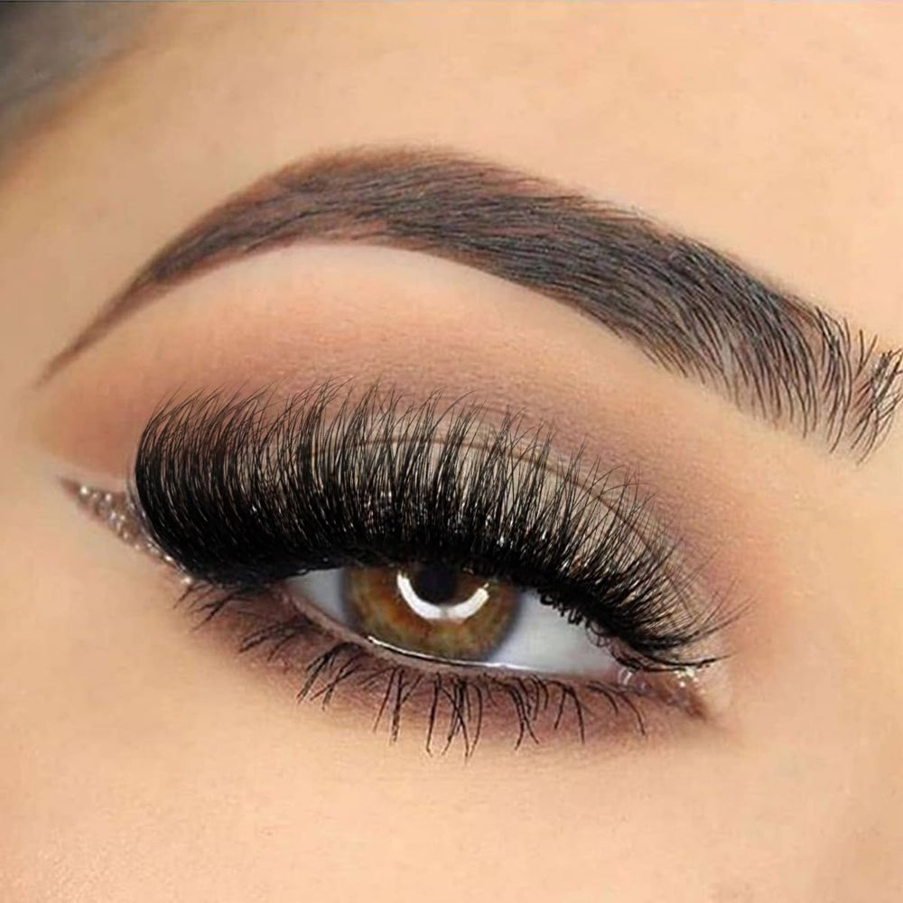 Kiromiro 3D faux mink lashes add depth and definition.