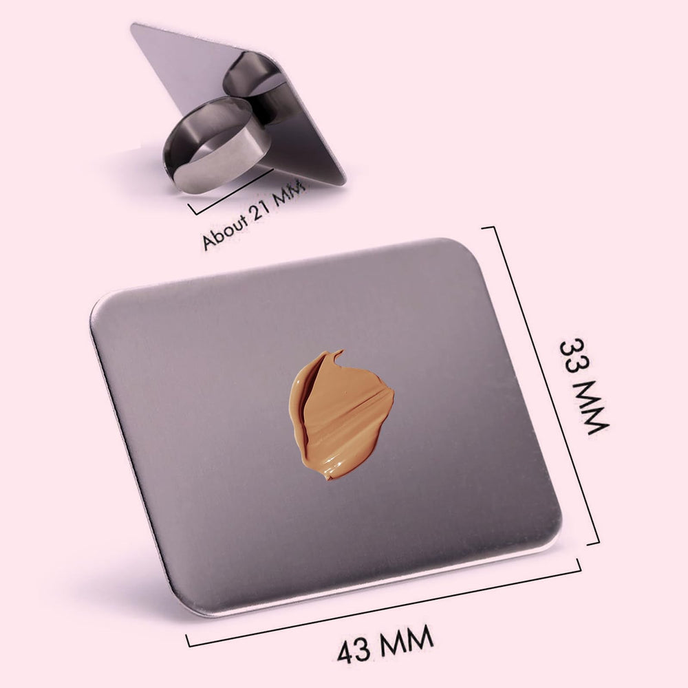 KissDate flat-head spatula helps precise foundation mixing.
