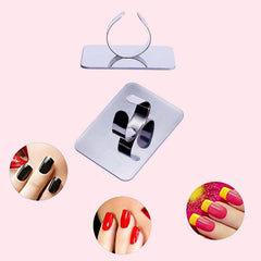 KissDate portable palette suited for travel and on-the-go touch-ups.