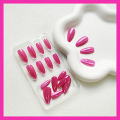 KKUUOO 24-piece nail kit includes files and stickers for at-home manicure.