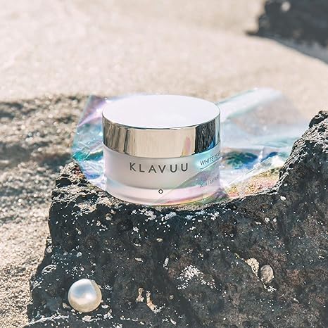 KLAVUU Pearlsation box packaging signals premium Korean skincare for this eye cream.