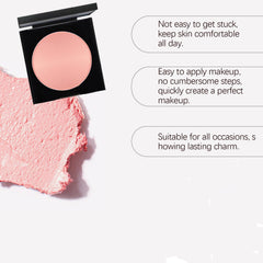 KNHYDWD Luminance Under Eye Brightener applicator provides precise one-swipe application.