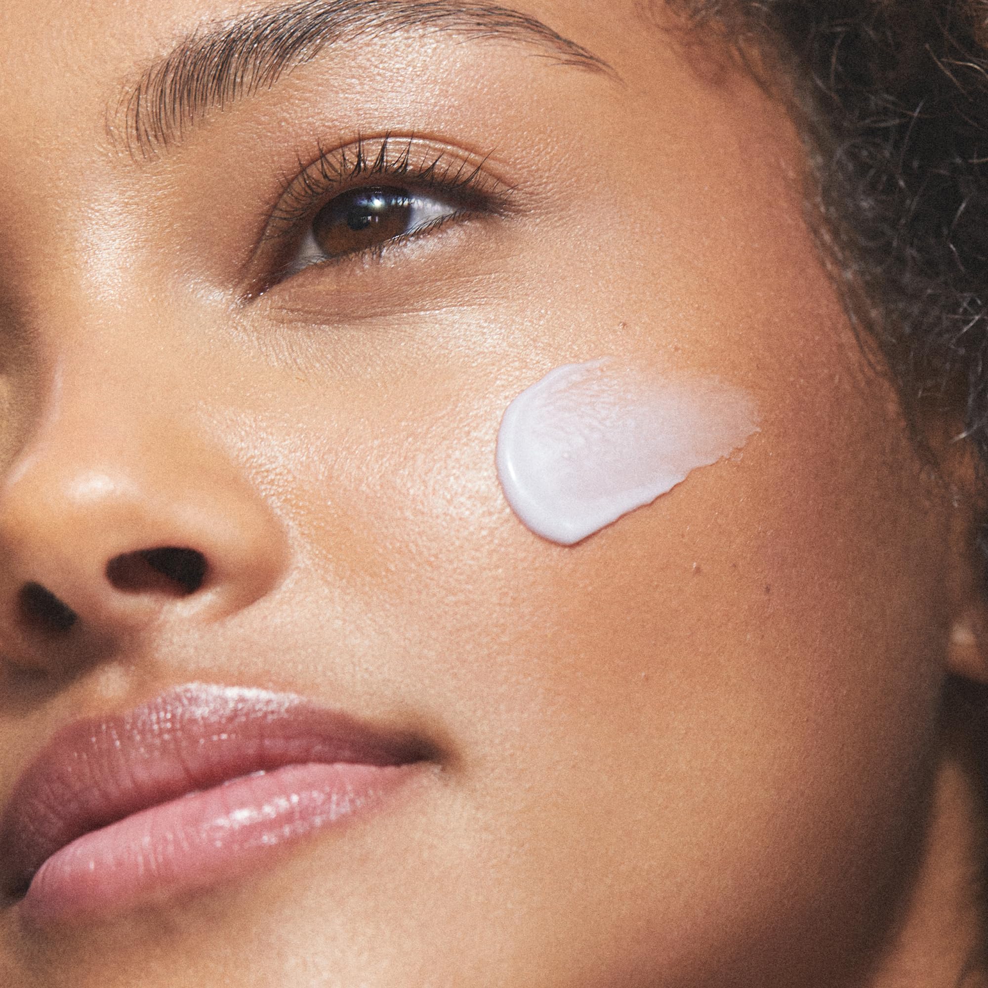 KORA Organics swirl on hand demonstrating lightweight application.