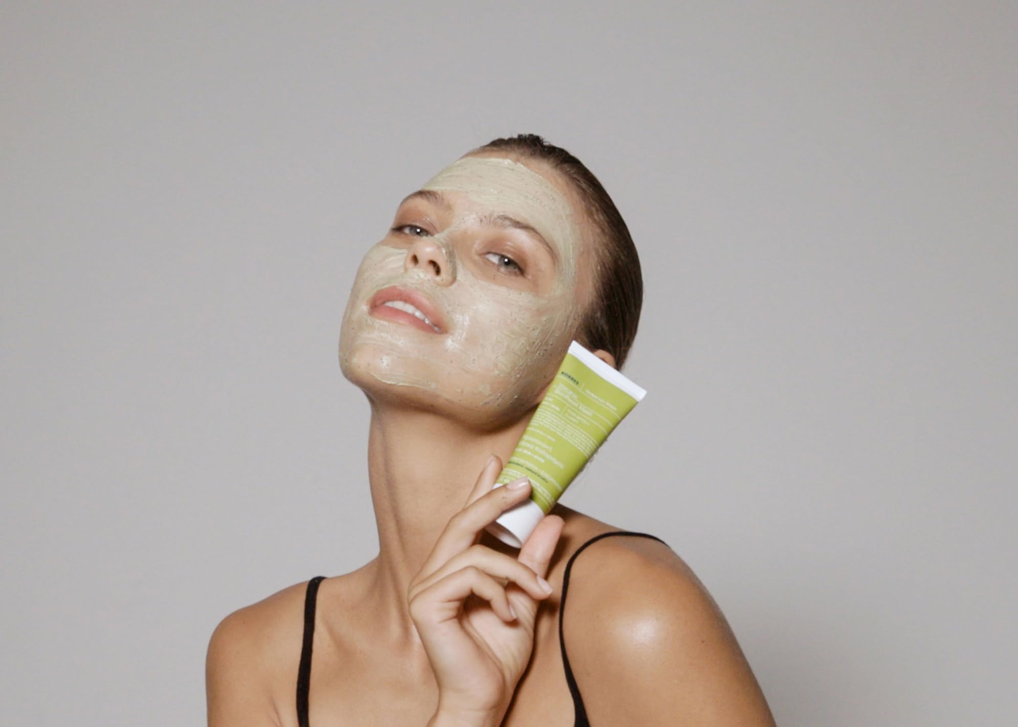 KORRES Santorini Grape Poreless Cream suited for oily, dry, and sensitive skin.