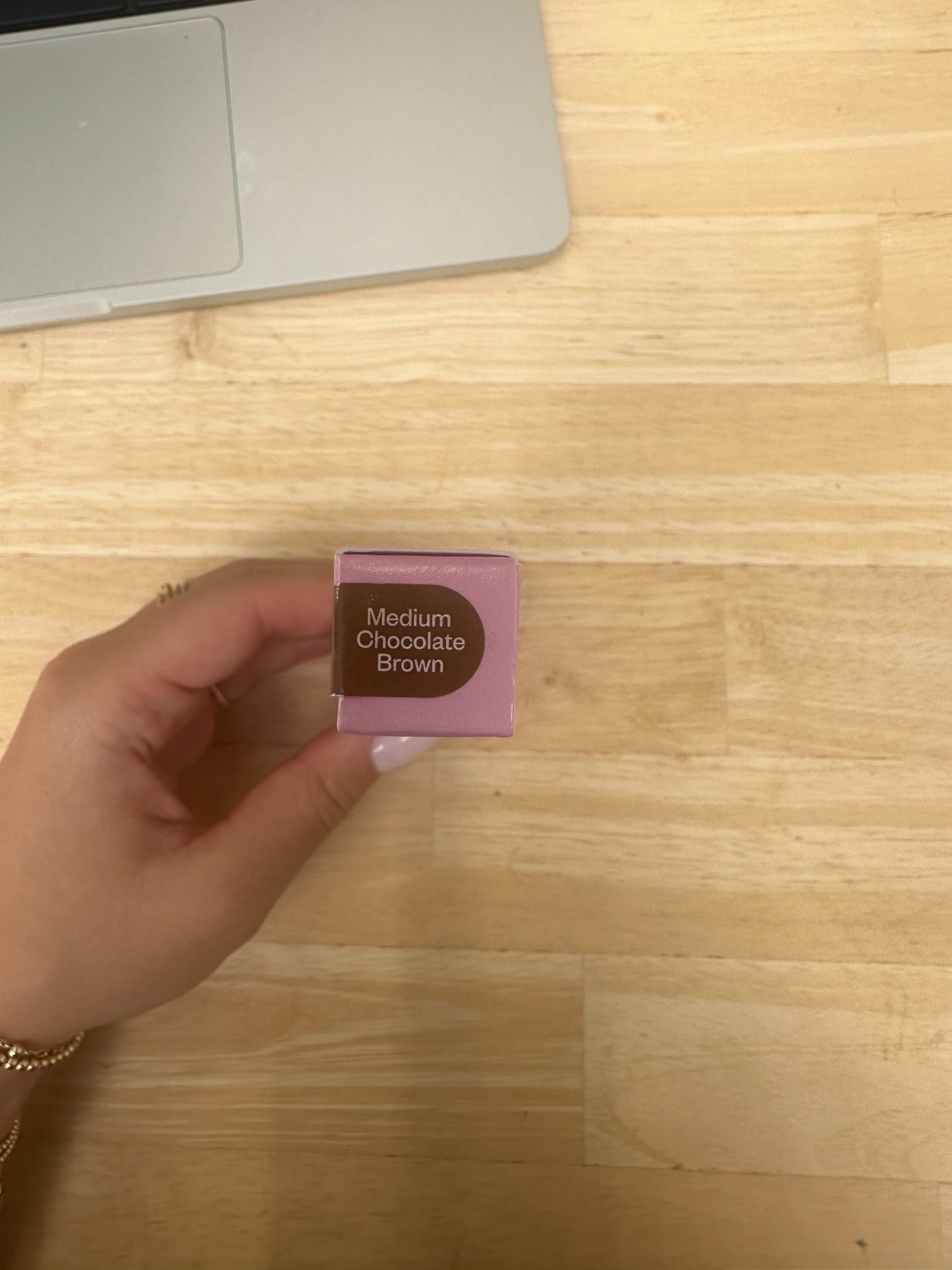 Kosas Brow Pop fragrance-free vegan formula for sensitive skin.