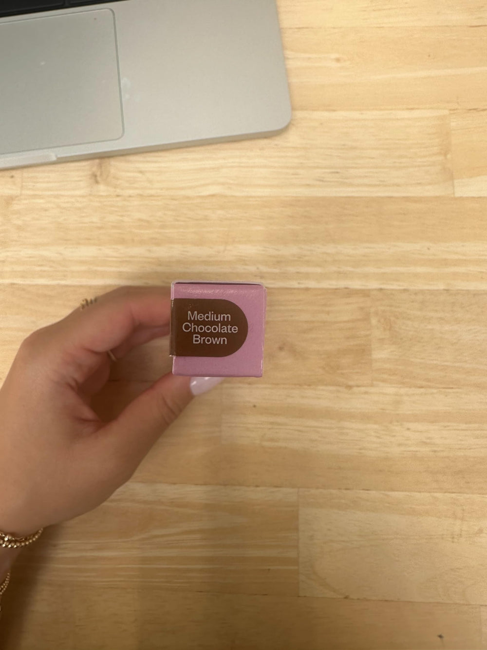 Kosas Brow Pop fragrance-free vegan formula for sensitive skin.