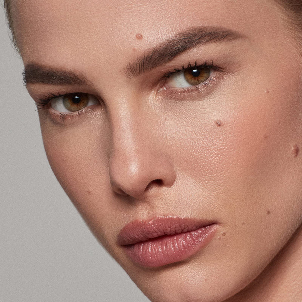 Kosas Brow Pop fragrance-free formula suitable for sensitive skin