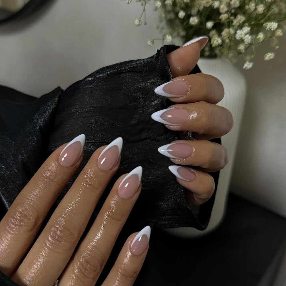 KQueenest 30-piece white French tip nails kit for quick at-home manicure