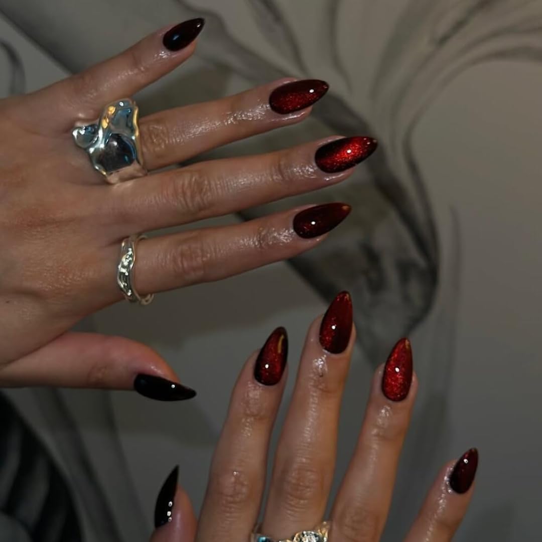 KQueenest Almond Medium Glitter nails offer a comfortable fit.