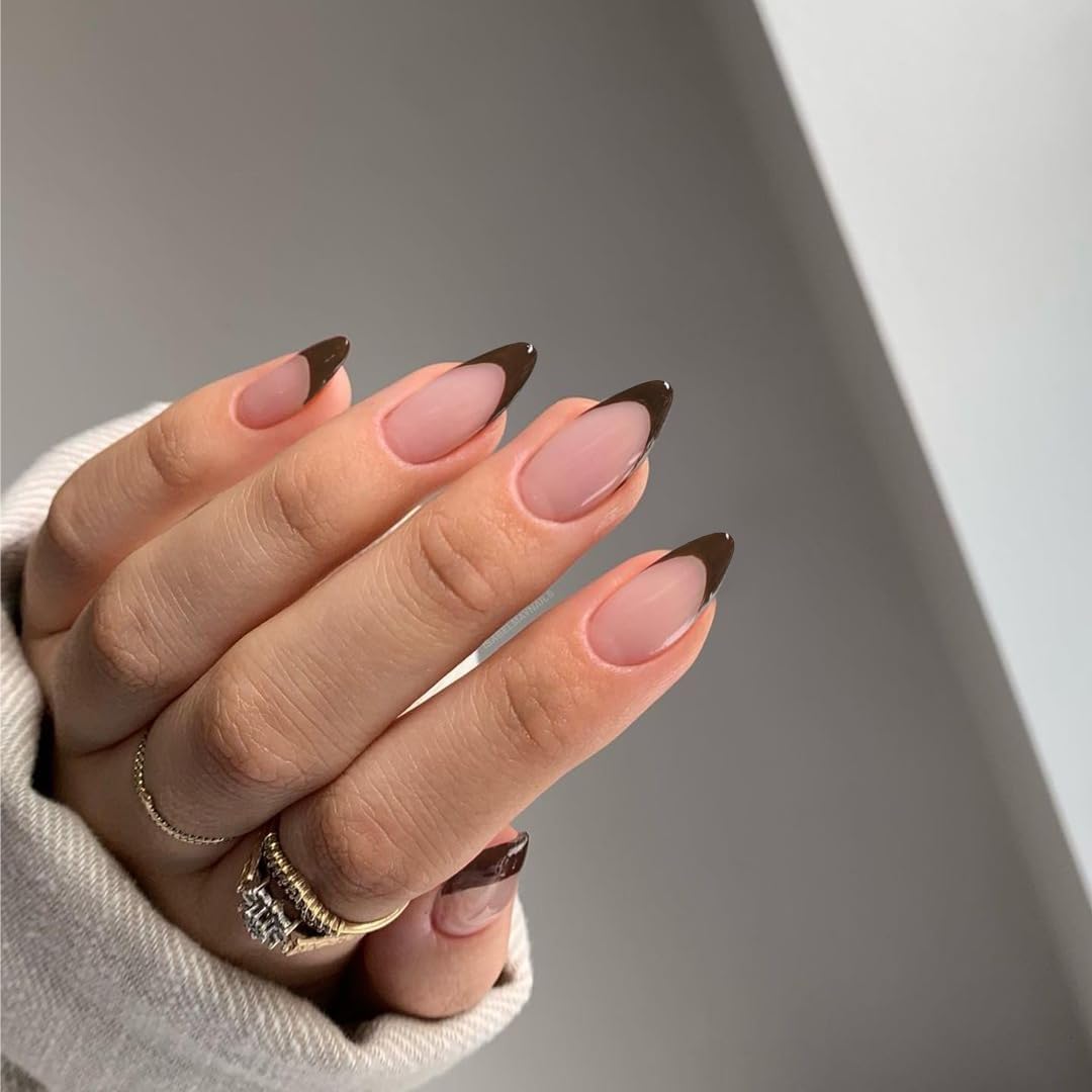 KQueenest brown French tip nail design close-up highlights premium finish.