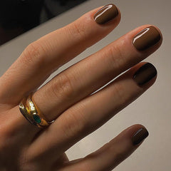 KQueenest natural-fit brown press-on nails for everyday elegance