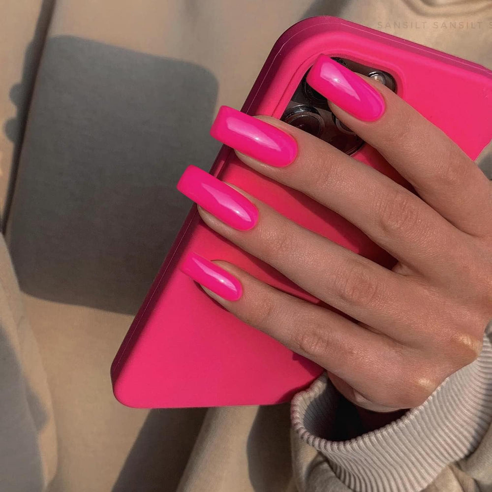 KQueenest neon pink gel finish press-ons for vibrant summer style