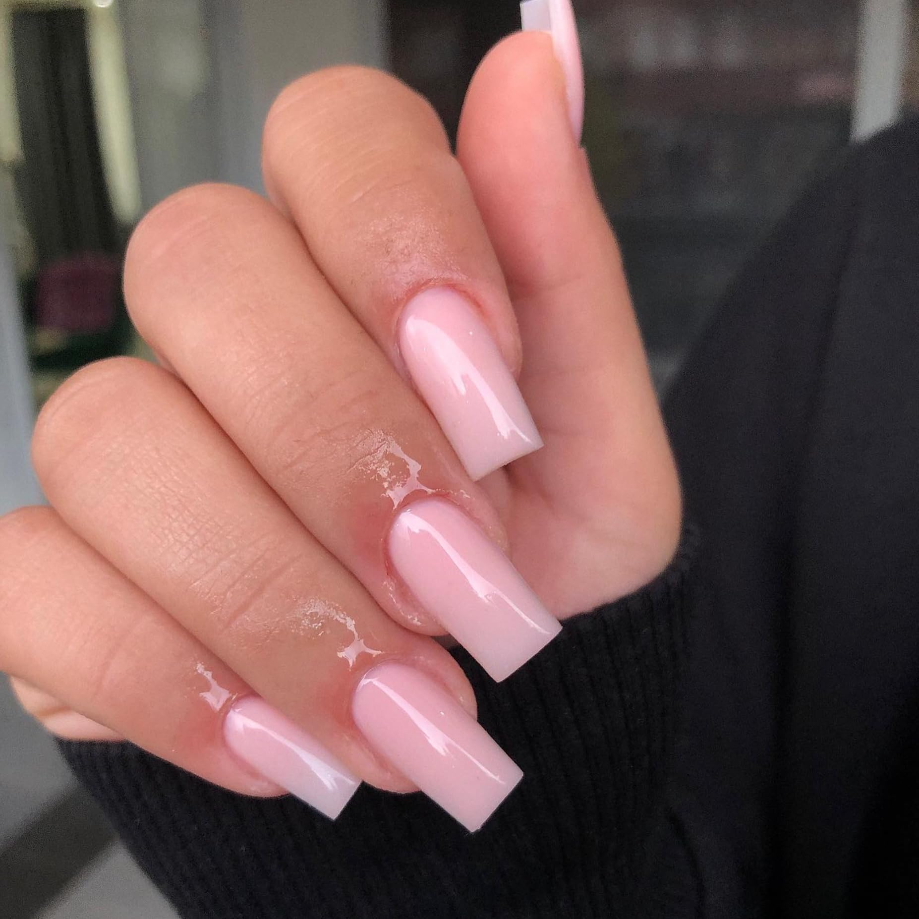 KQueenest pastel pink press-on nails in medium length for quick at-home manicure