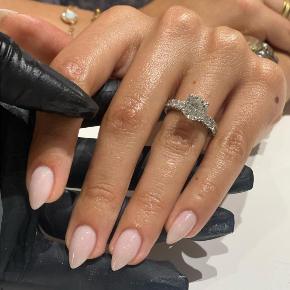 KQueenest press-on nails application guide showing quick, damage-free fitting