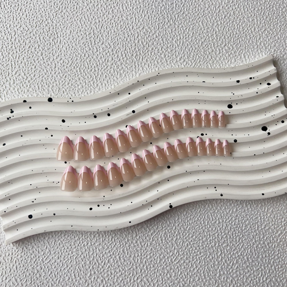KXAMELIE ultra-slim fit nails adapt to most nail beds comfortably