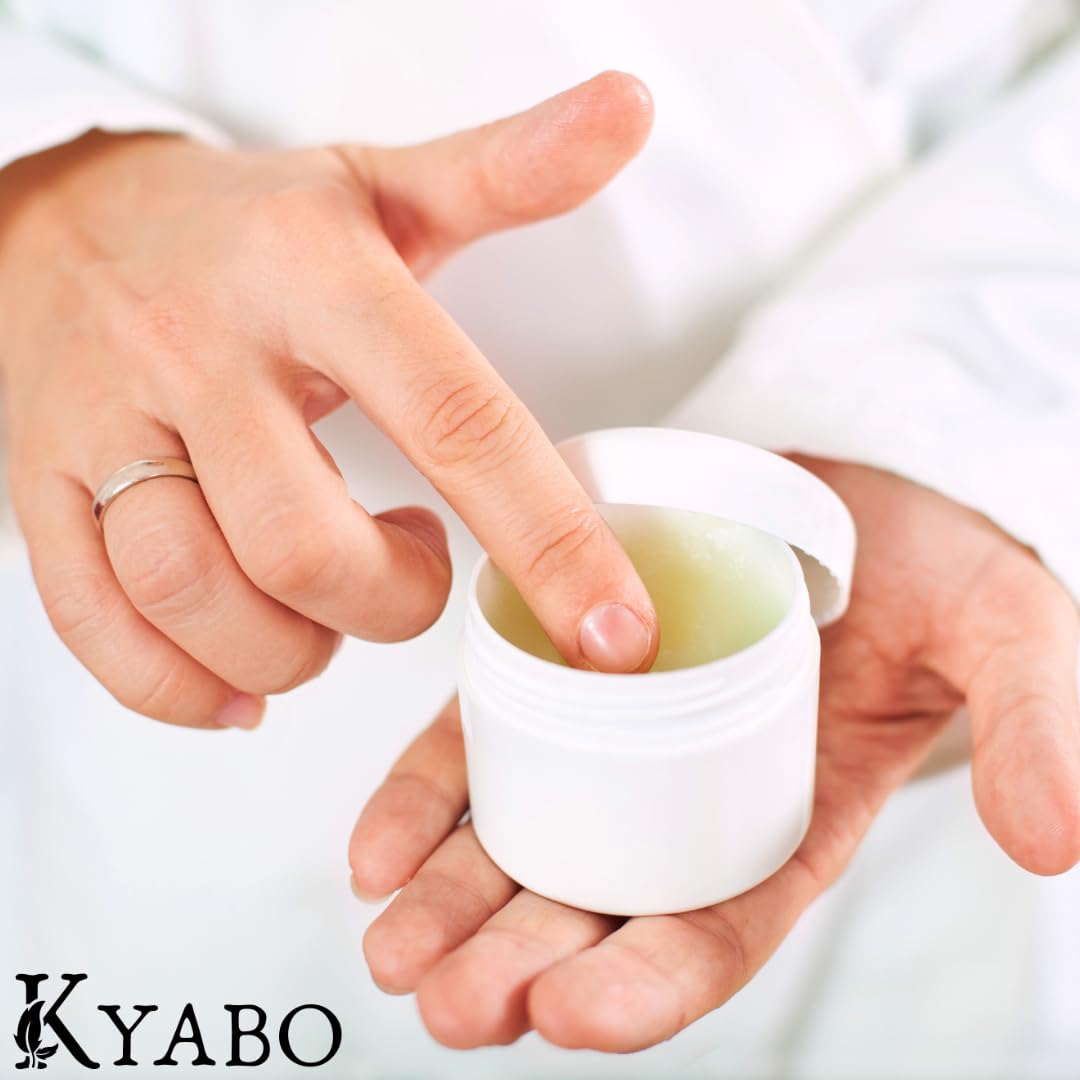 Kyabo Lanolin Anhydrous packaging showcases premium-grade skincare input.