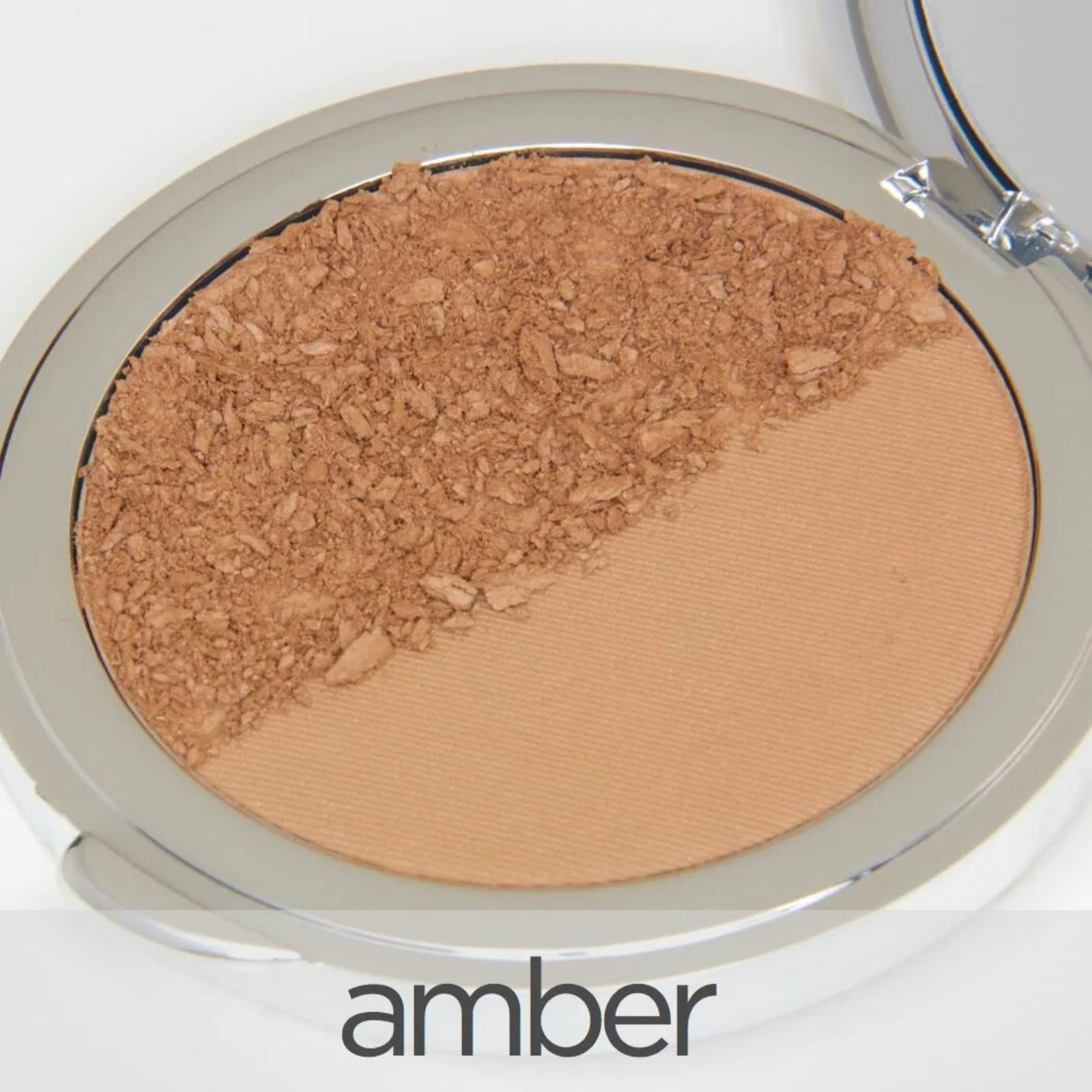 La Bella Donna Amber mineral foundation close-up showing silky texture