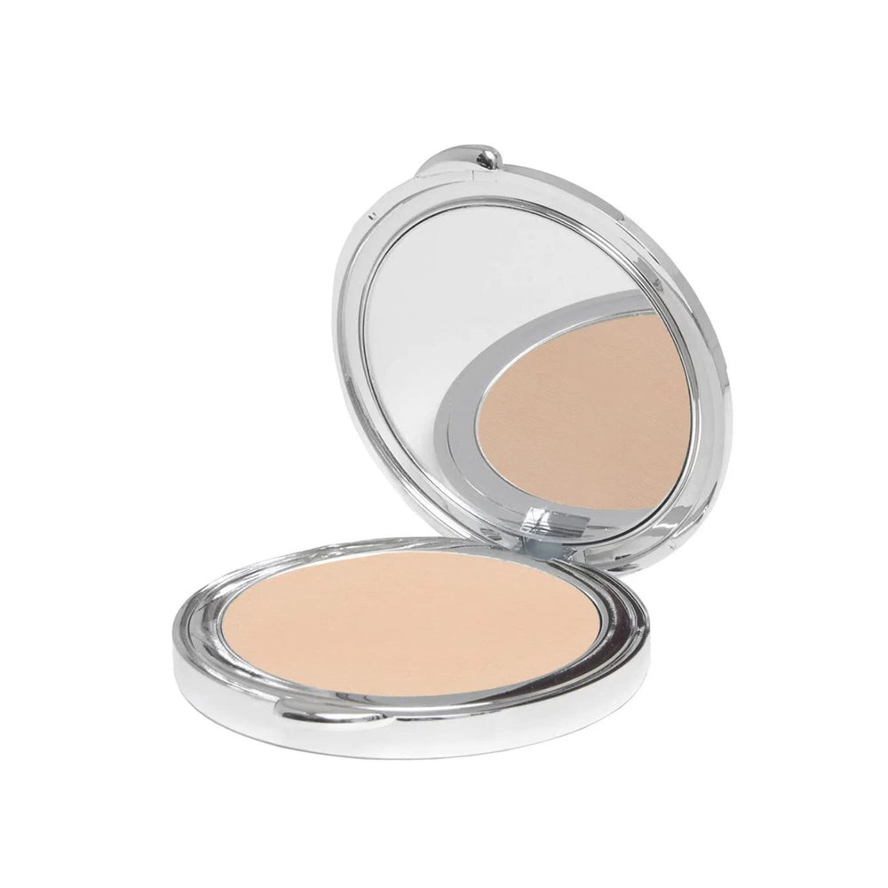 La Bella Donna mineral foundation compact with mirror for on-the-go coverage