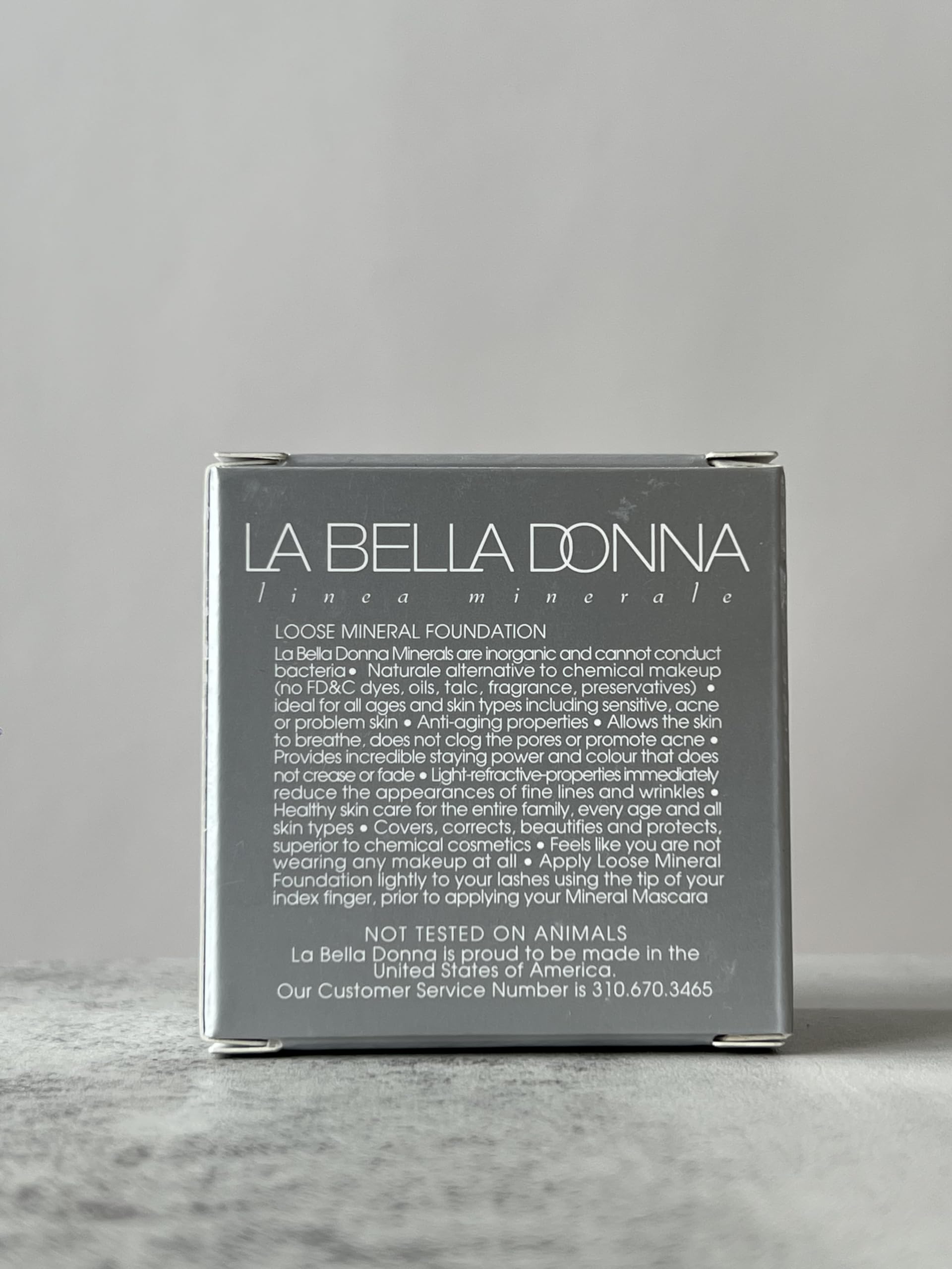 Four-ingredient mineral foundation showing minimal formula