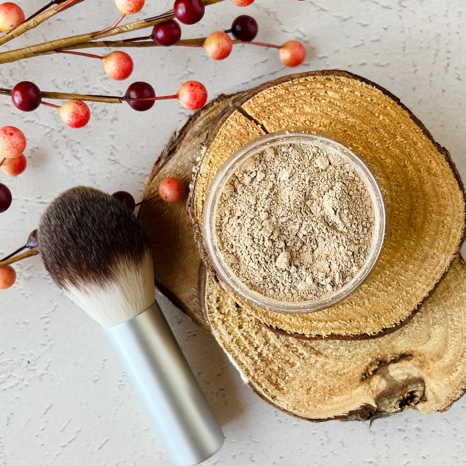 La Bella Donna matte finish close-up highlighting velvety, long wear coverage
