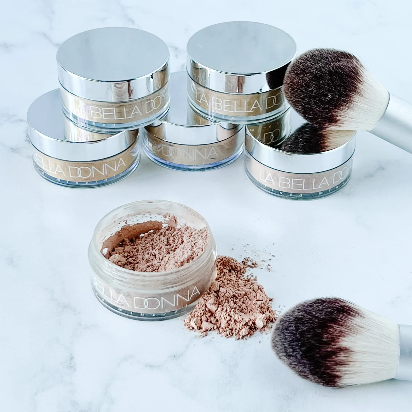 Fragrance-free formula suitable for sensitive skin