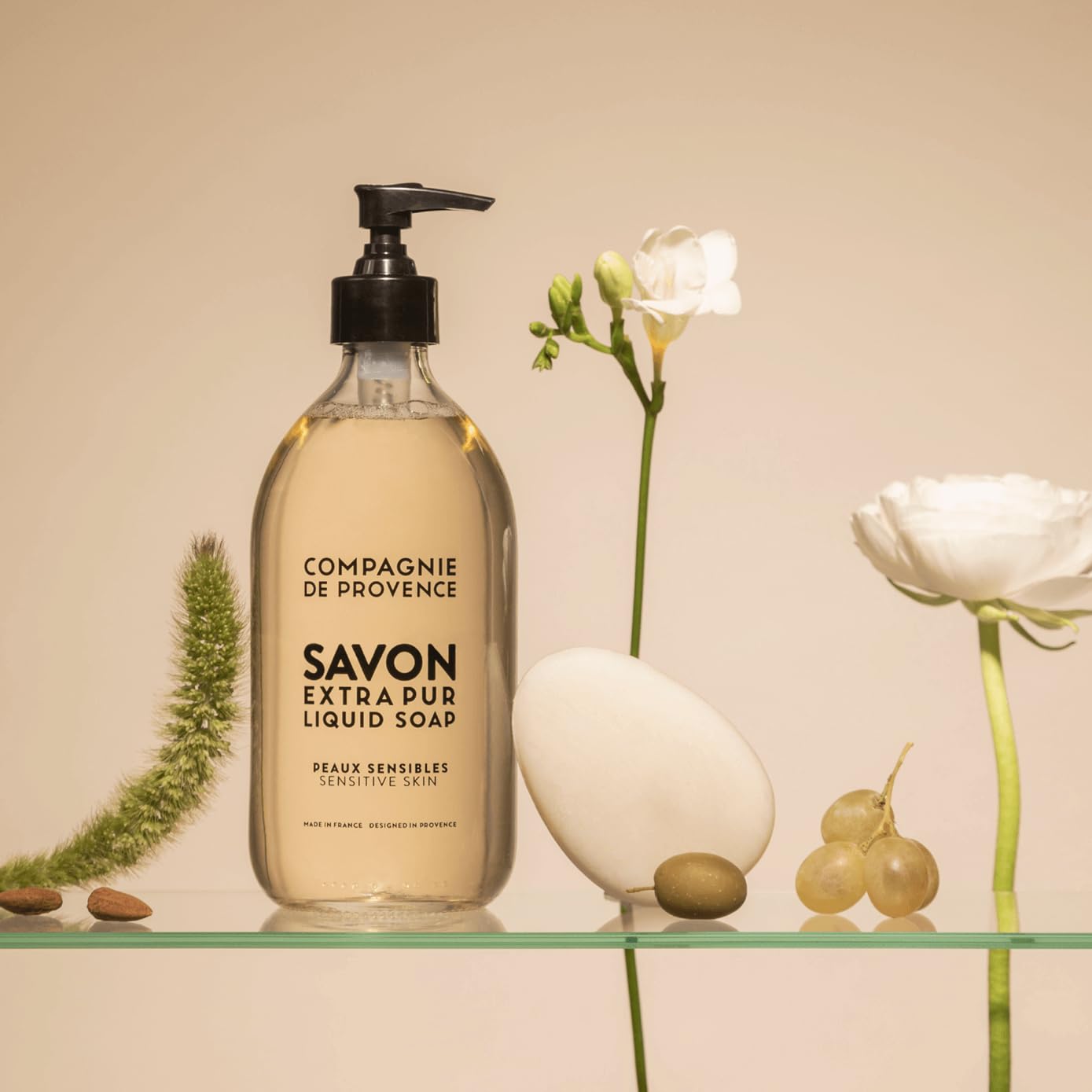 La Compagnie de Provence foaming pump liquid soap ideal for daily hand washing.