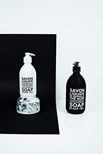La Compagnie de Provence no colorants and harsh detergents for clean care.