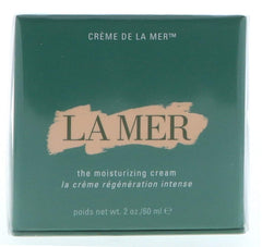 La Mer Moisturizing Cream jar close-up showing rich texture for deep hydration