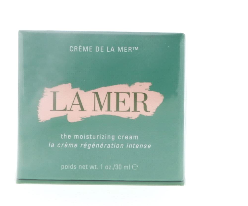 La Mer Moisturizing Cream texture close-up on fingertip for rich comfort