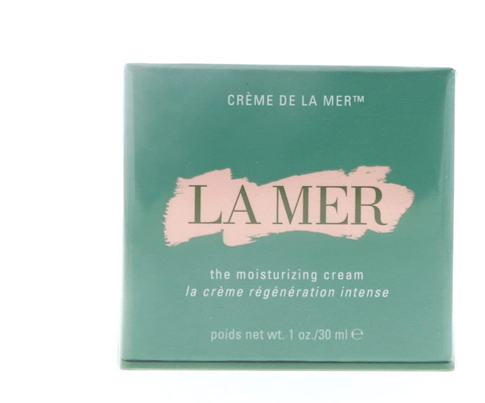 La Mer Moisturizing Cream tin close-up highlighting rich texture for deep hydration
