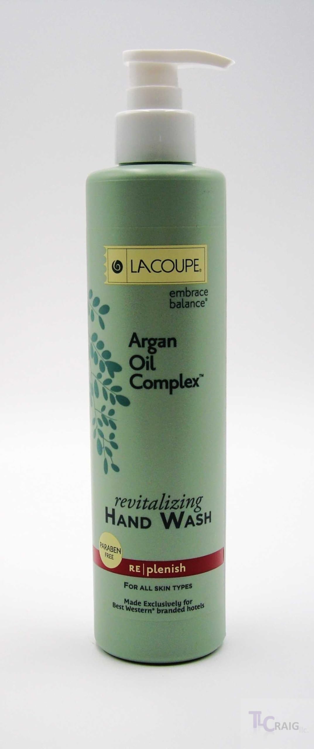 LACOUPE Embrace Balance creamy lather delivers gentle moisture.