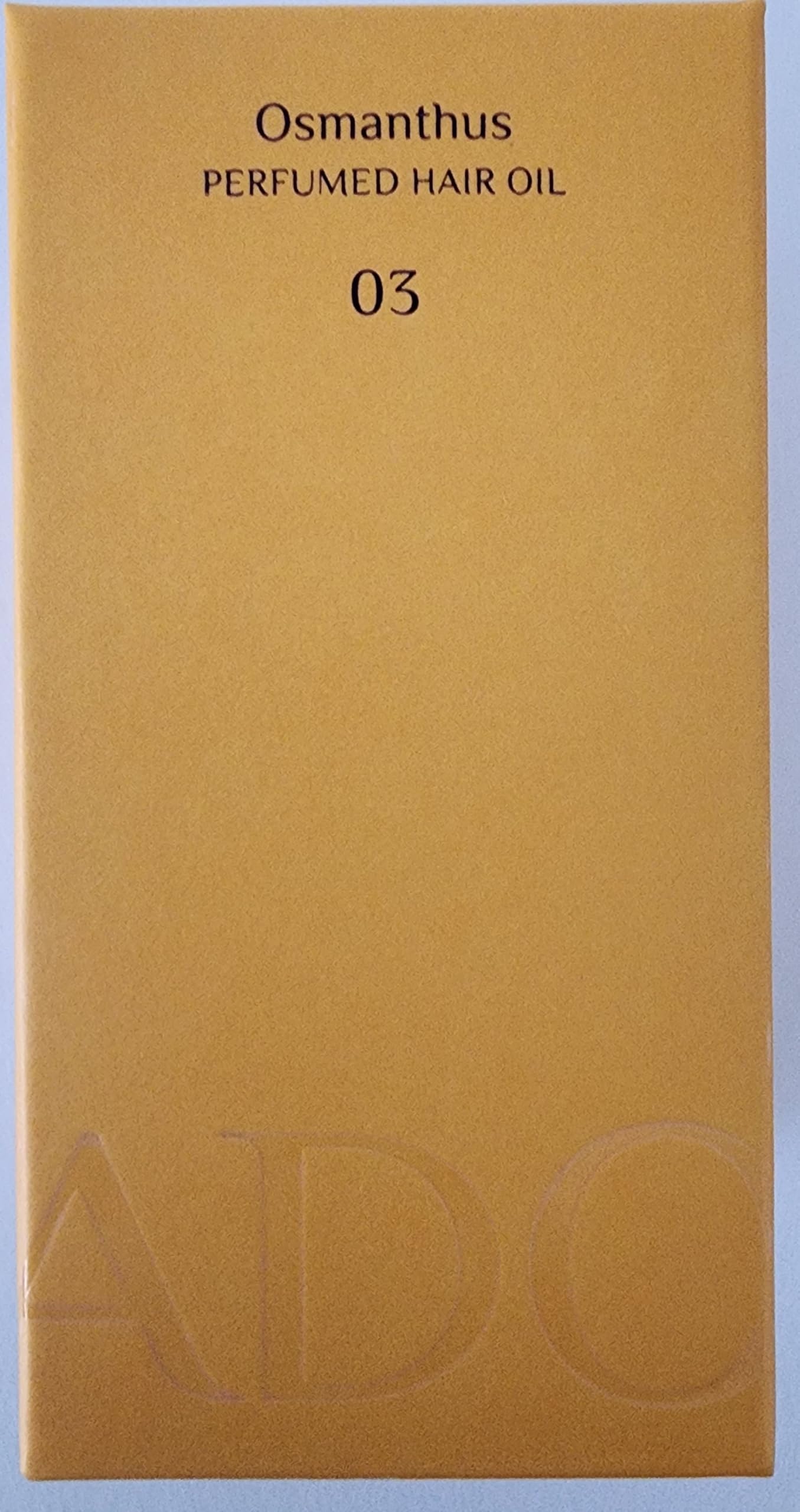 LA'DOR meadowfoam seed oil label highlights heat protection and smoothing.