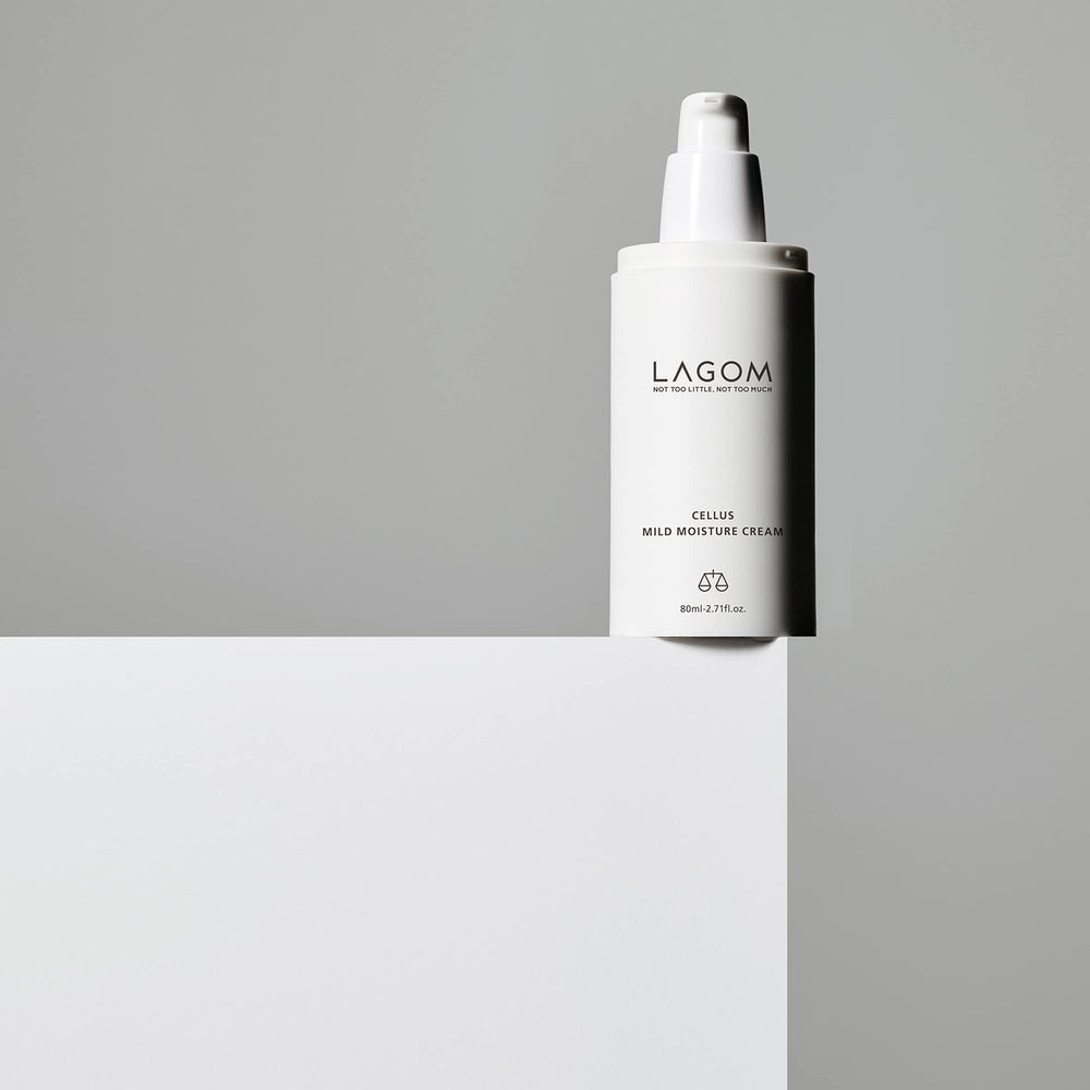LAGOM Cellus Mild Moisture Cream spread on hand demonstrating light, fast absorption