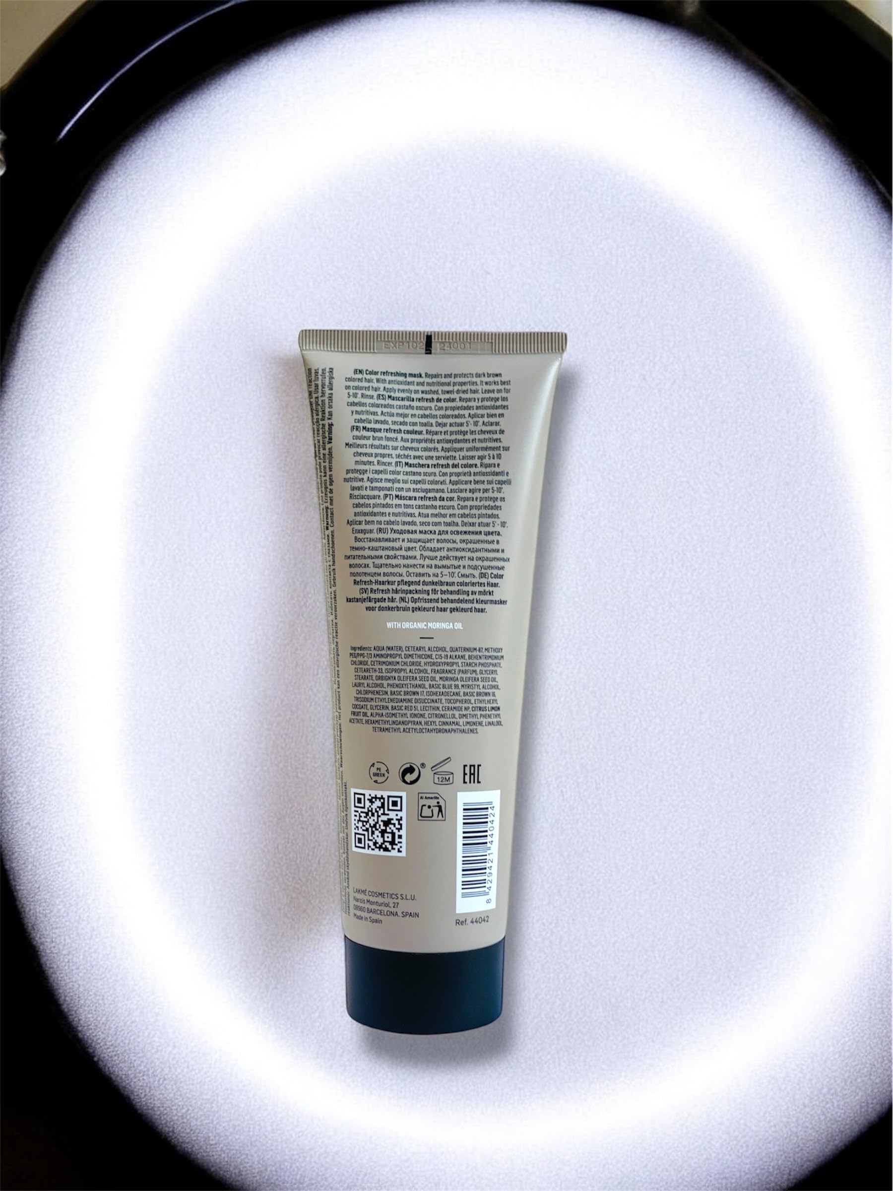 LAKME Teknia Black Coffee Mask color deposit on dark hair with gloss