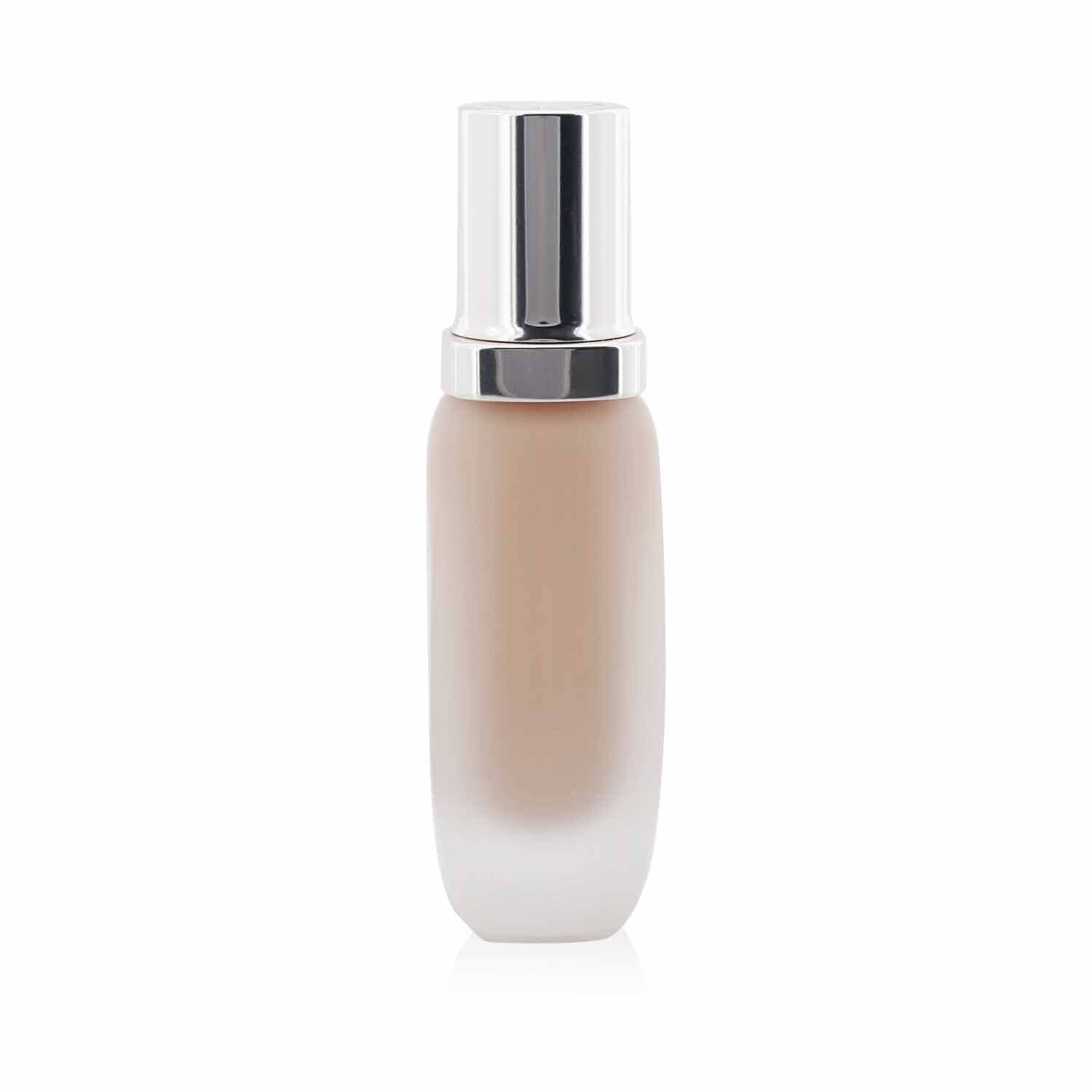 La Mer Soft Fluid close-up showing lightweight coverage