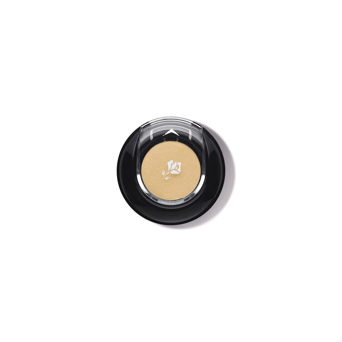 Lancôme Color Design single eyeshadow compact provides crease-resistant color for all-day wear.
