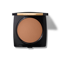 Lancôme Dual Finish powder compact showing natural matte finish for all-day wear