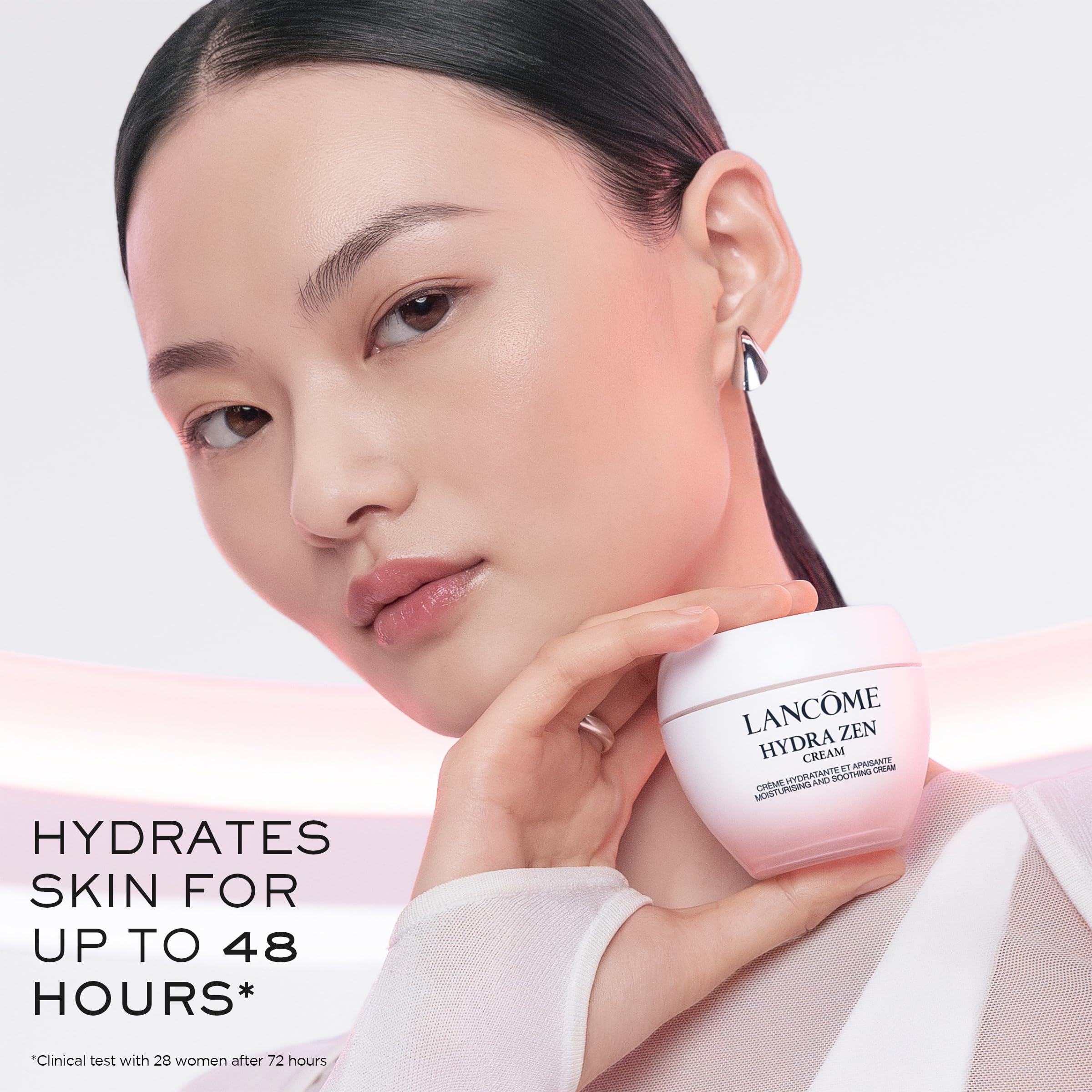 Open jar features rich cream ideal for sensitive skin mornings