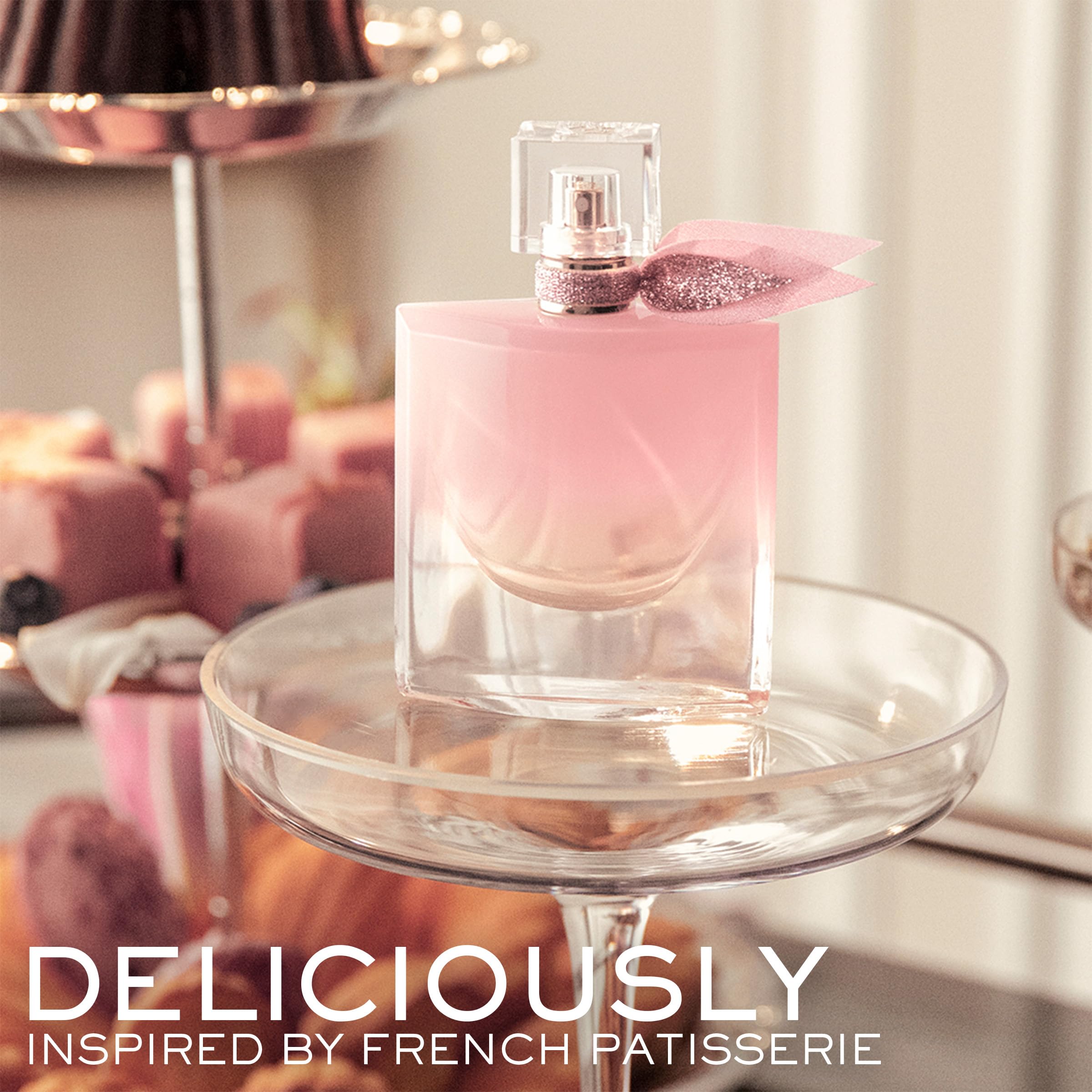 Lancome La Vie Est Belle Vanille Nude Solar Jasmine note highlighted in artwork.