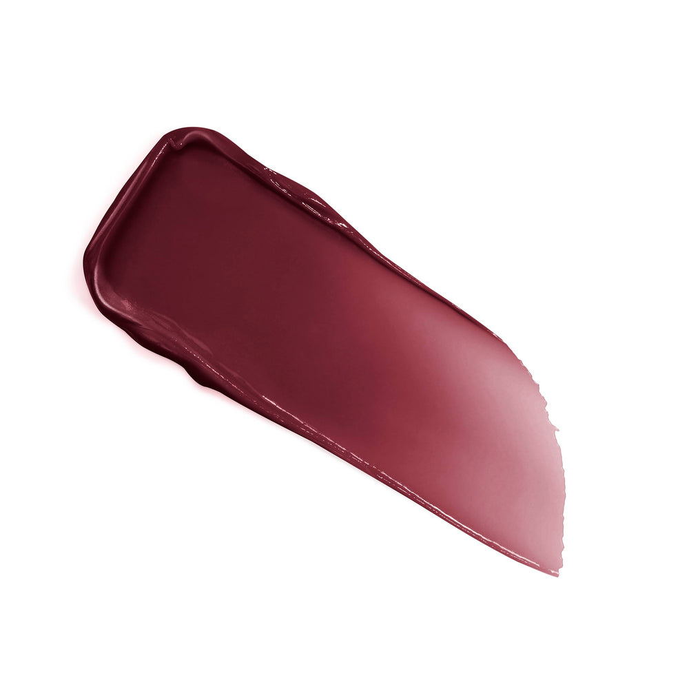 Lancôme Lip Idôle Butterglow shows lightweight, non-sticky texture on lips.