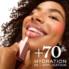 Lancôme Lip Idôle JuicyTreat large-applicator provides even coverage on the lips.