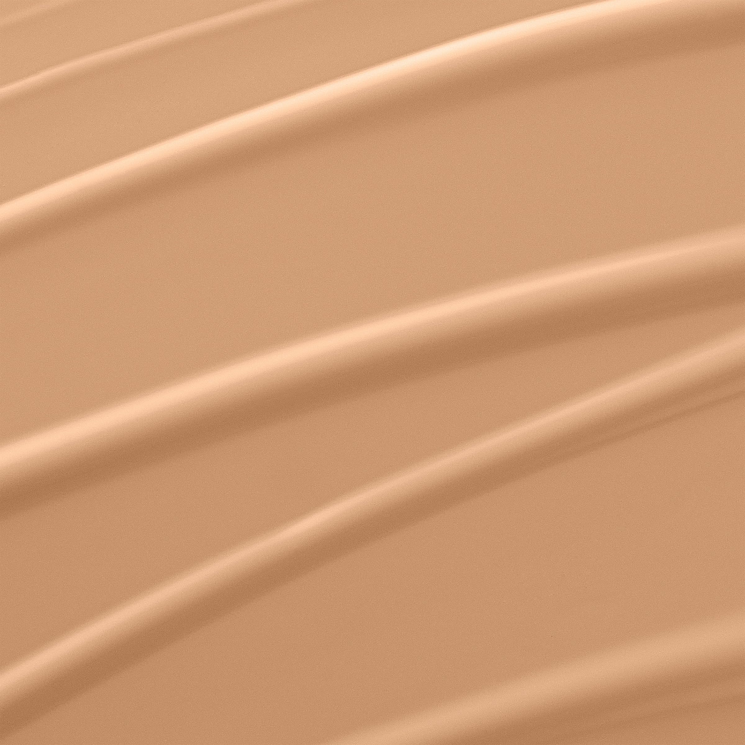 Lancôme Renergie Lift Makeup swatches reveal even tone and creamy consistency