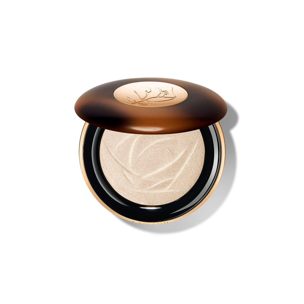 Lancôme Teint Idole CE Highlighter packaging shows premium design for easy on-the-go use.