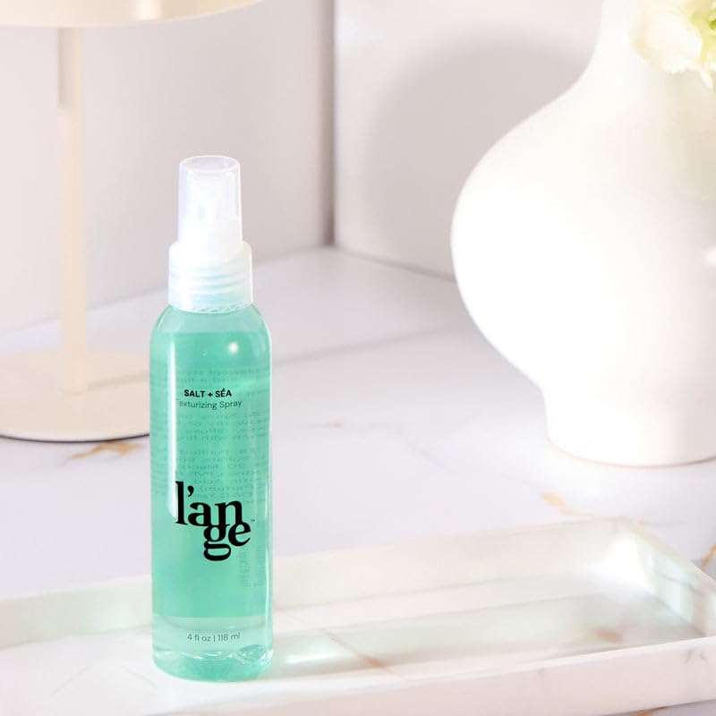 L'ANGE HAIR refreshing tropical scent in a light mist.