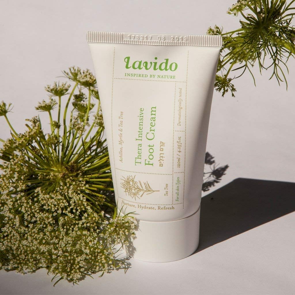 Lavido foot cream application demonstrating massage for foot care